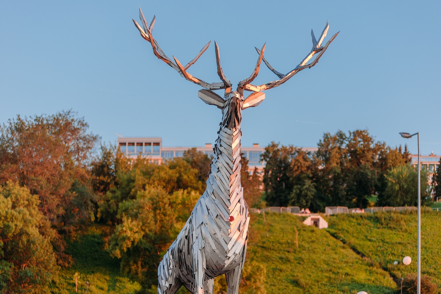 <span style="font-weight: bold;">14:00 "ВЛЮБИТЬСЯ В НИЖНИЙ"</span><br>